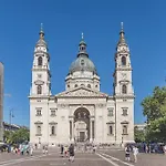 Quiet In The Bustling Center Apartman Budapest