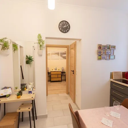 Apartmán Quiet In The Bustling Center