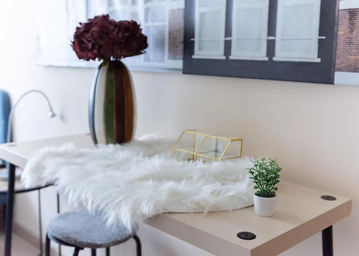 Apartment Quiet In The Bustling Center *